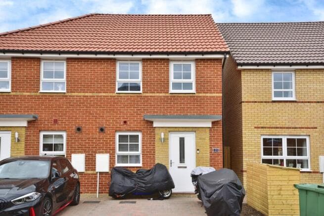 2 bed Semi-Detached for sale