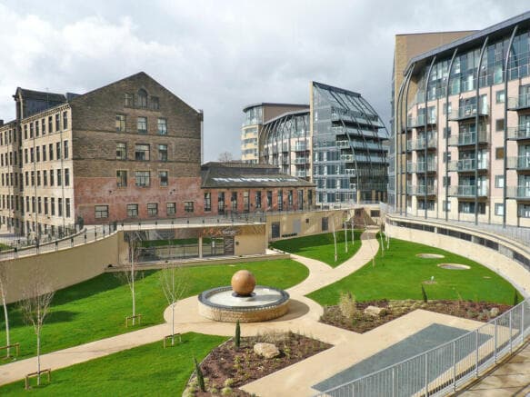 2 bed Flat to rent in shipley