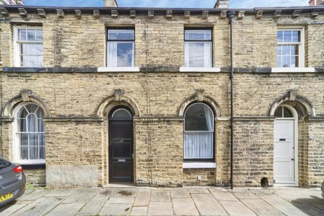 3 bed Terraced for sale in shipley