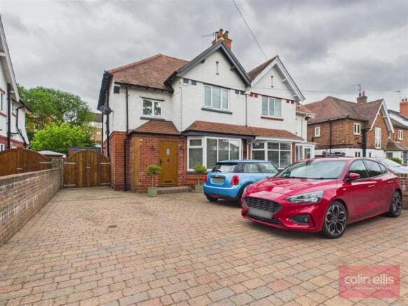 3 bed Semi-Detached for sale in scarborough