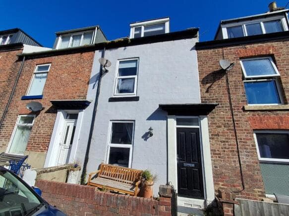 3 bed Terraced for sale in whitby