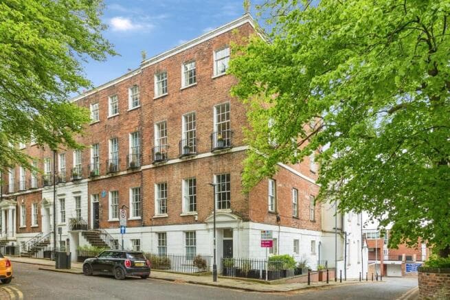 2 bed Apartment for sale