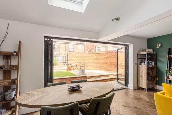 4 bed Semi-Detached for sale in york