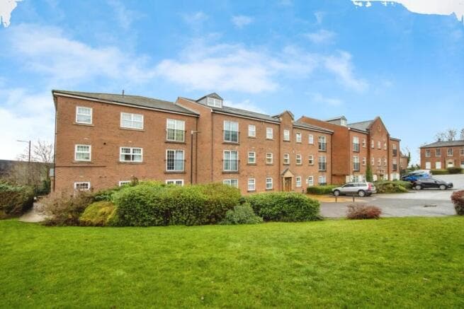 2 bed Flat for sale