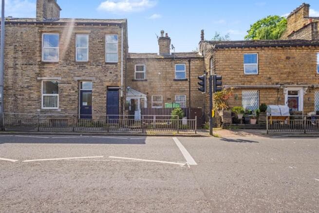 2 bed Terraced for sale in keighley