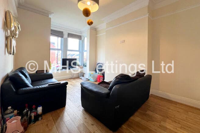 5 bed Terraced to rent in leeds