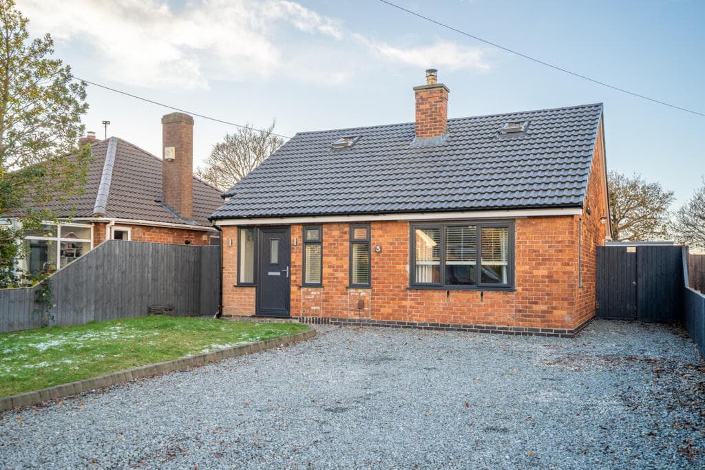 3 bedroom detached house for sale in Meadow Way, Huntington, York, YO32 - Detached House in york
