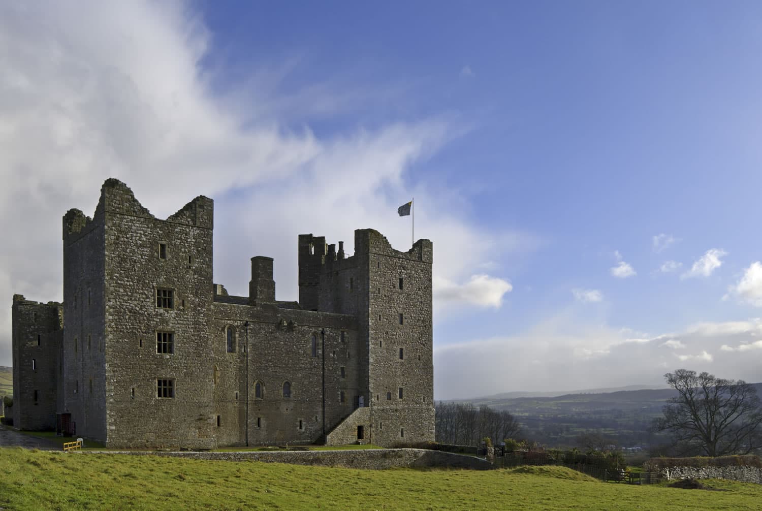 The "giant fortress" of Bolton Castle with Dr Emma Wells