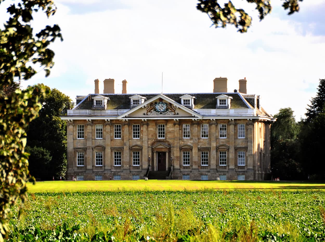 Walk: Aristocrats and Kings Walk