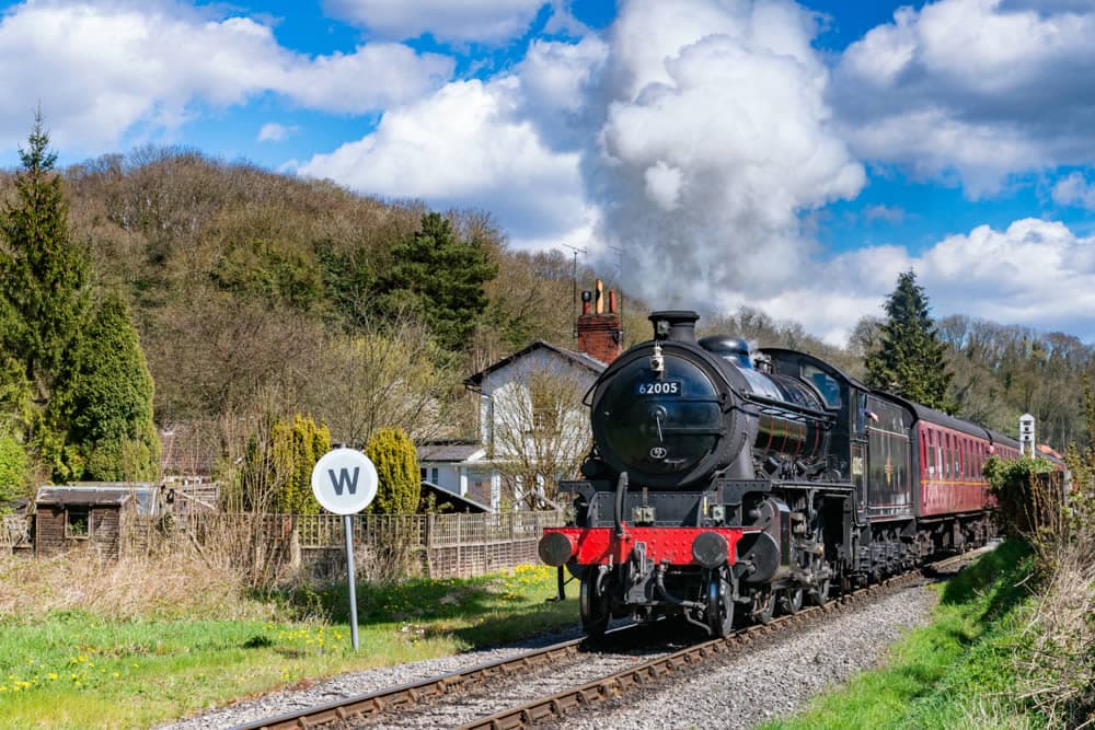 Walk: Pickering Castle and Newbridge