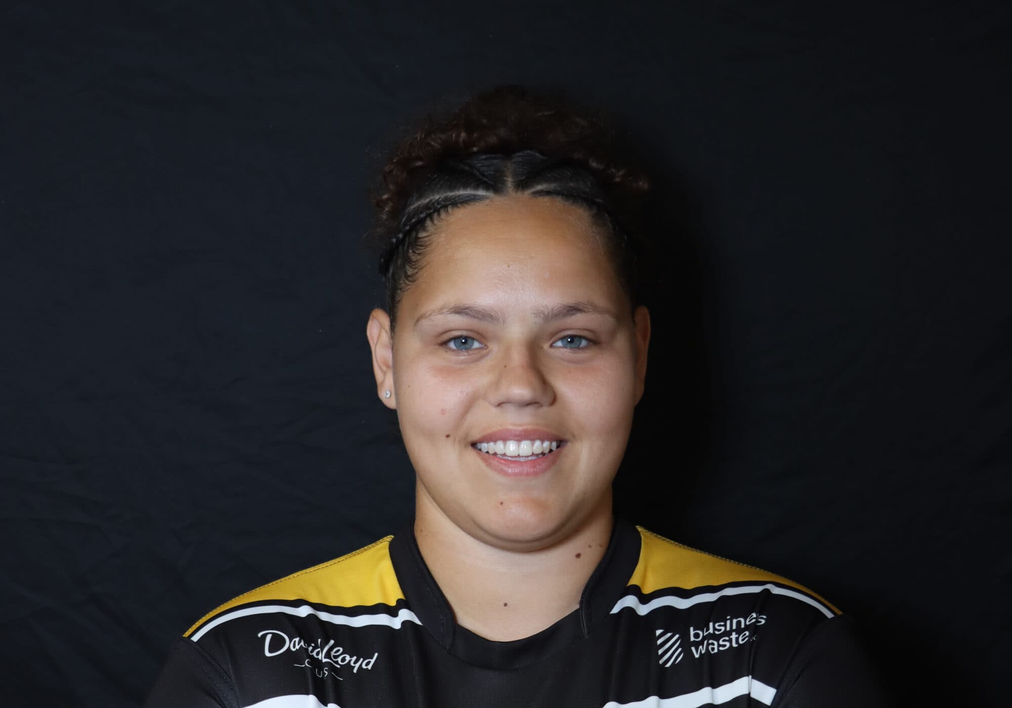 York Valkyrie Sign French International Sarah Menaa