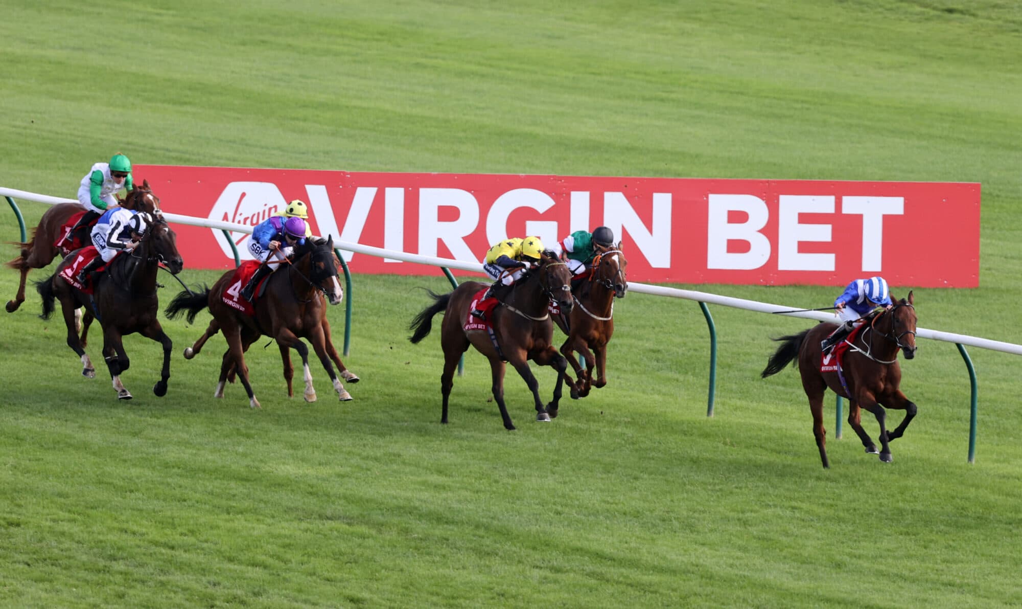 What Horse Racing Fixtures Is Virgin Bet Sponsoring in the 2025 Season at UK Racecourses?