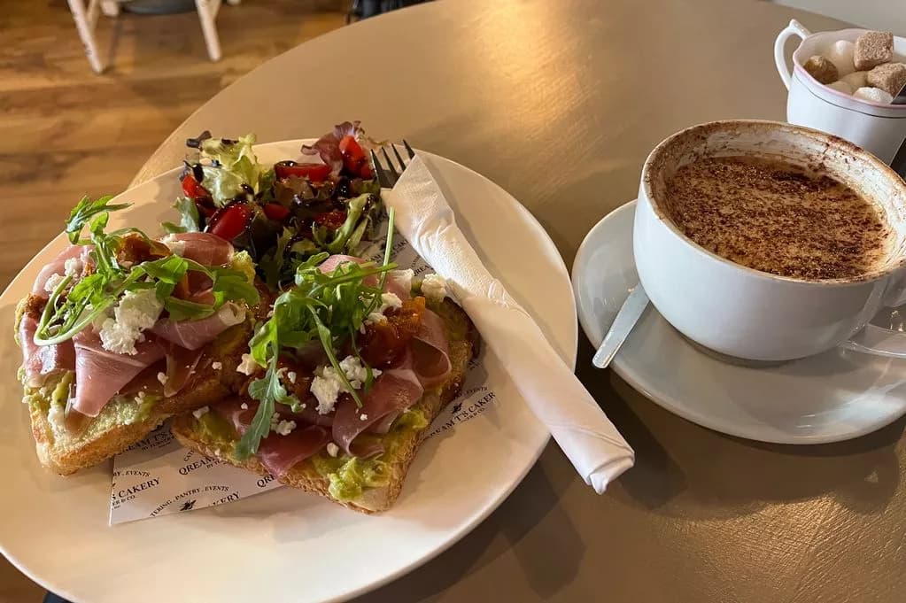 QCream T's Bakery Mirfield