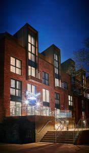 Accommodation at Roomzzz York City in york