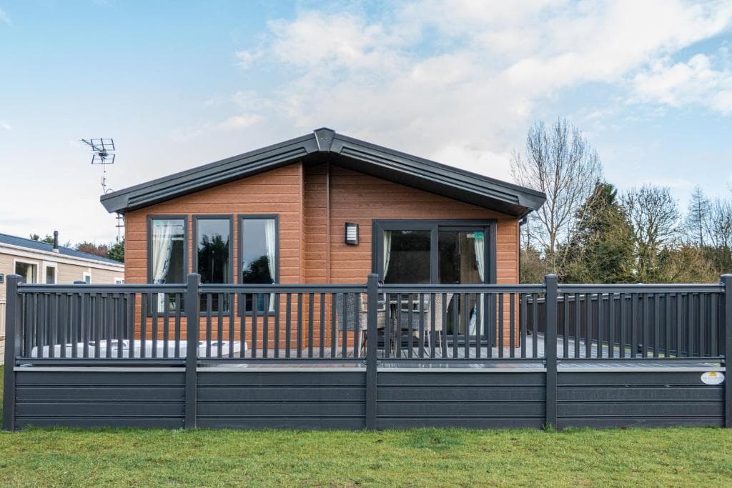 Accommodation at Lilac Lodge with Hot Tub in york