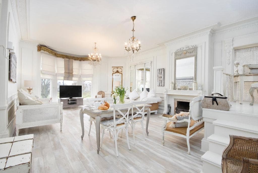 Accommodation at The Stunning French Boudoir of Harrogate in harrogate