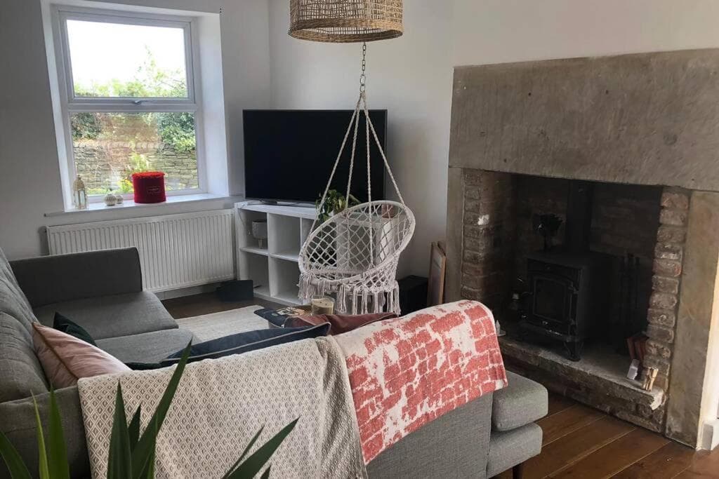 Accommodation at Country cottage in Upper Hopton in mirfield