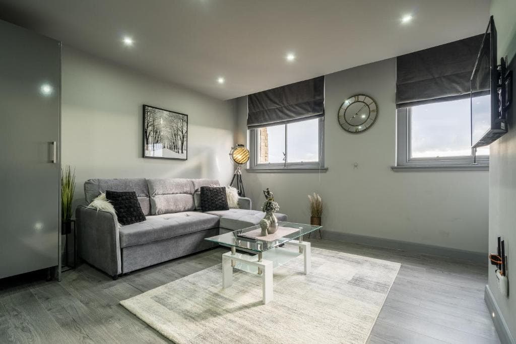 Accommodation at Hotl Aparts Huddersfield Central in huddersfield