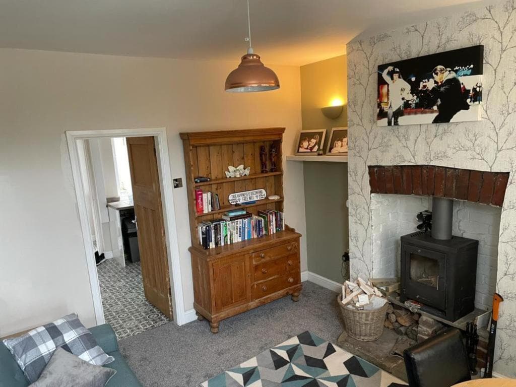 Accommodation at Cosy Cottage edge of Peak District -Log Burner UK in sheffield