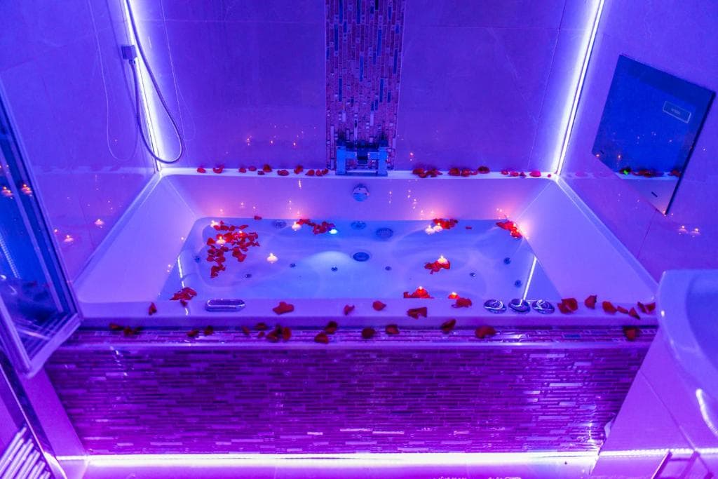 Accommodation at Meridian Serviced Apartments in bradford