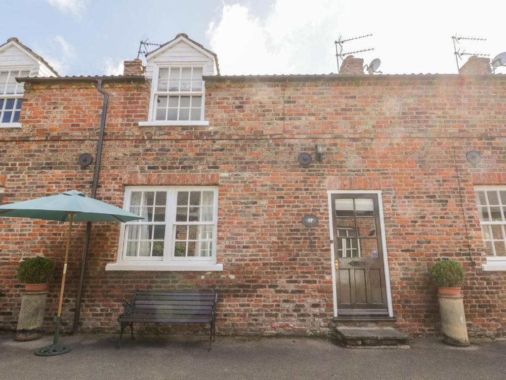 Accommodation at Bella's Cottage in great driffield