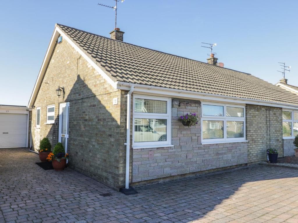 Accommodation at 13 Danescroft, Bridlington in bridlington