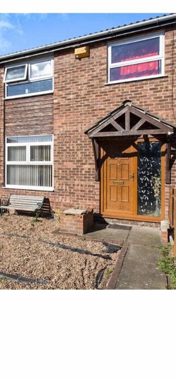 Accommodation at Double bedroom in Wakefield in wakefield