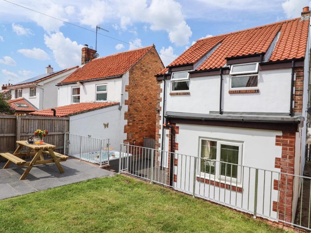 Accommodation at April Cottage in scarborough