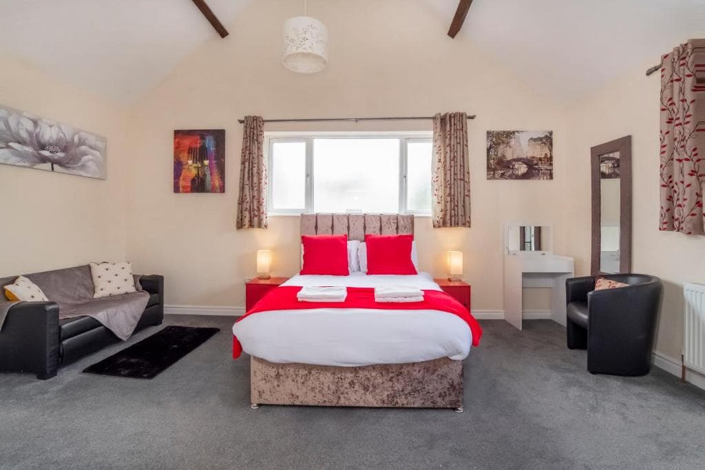 Accommodation at 2 Ascot Mews - The Den York in york