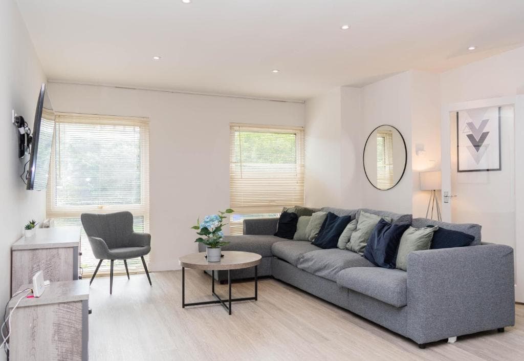 Beautiful Private Bungalow WIFI Parking