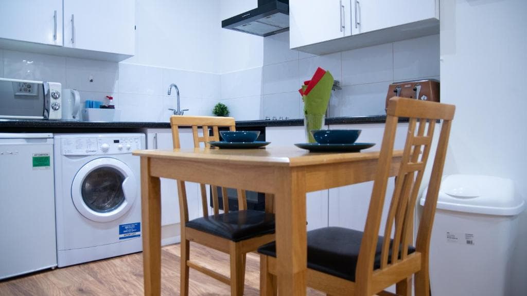 Accommodation at Valee Stay, Wakefield City One Bedroom, apartment 4 in wakefield