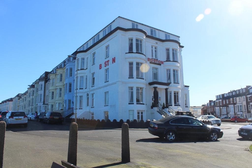 Accommodation at Boston Hotel in scarborough