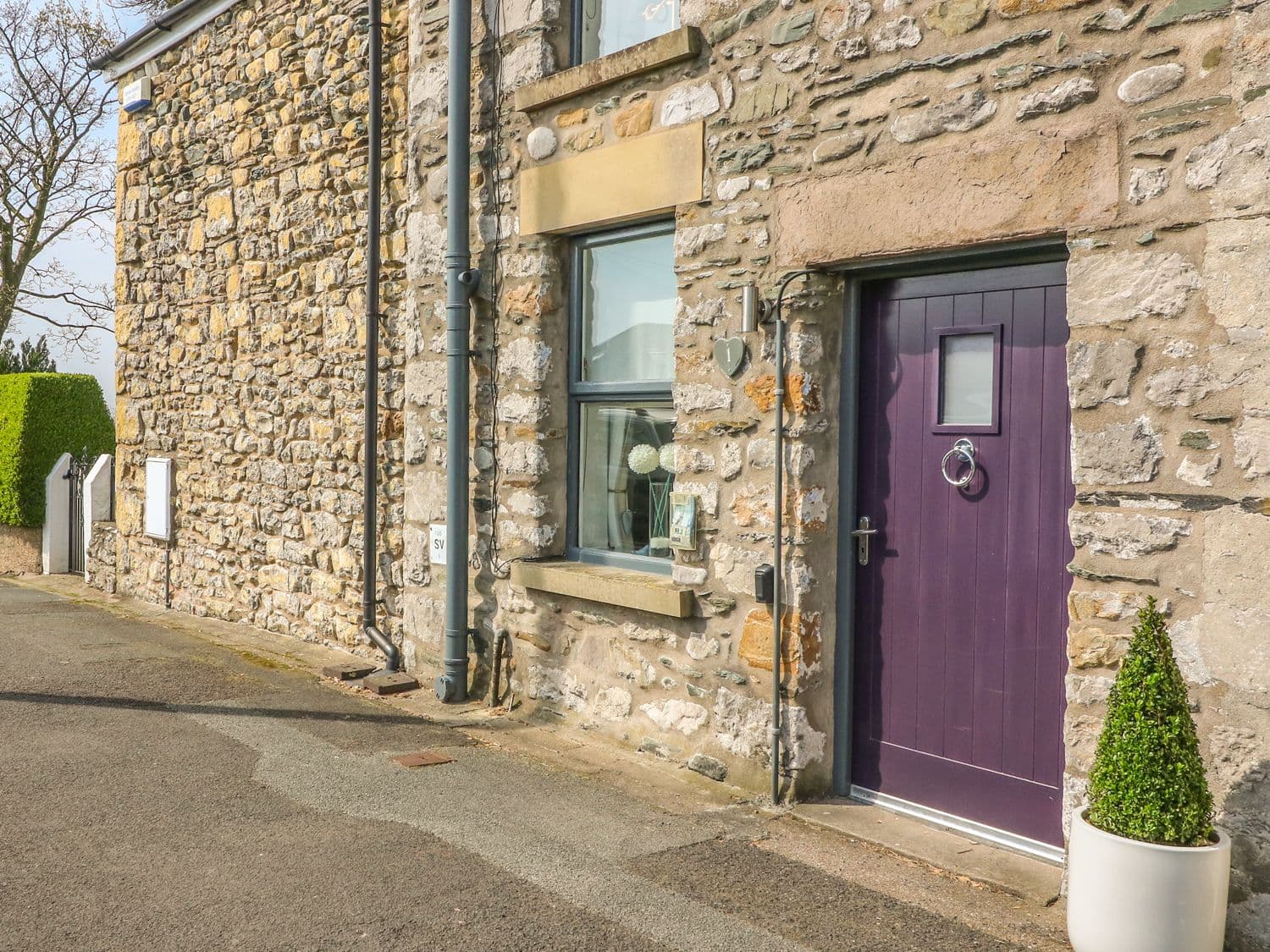 Accommodation at Bank End Cottage in ingleton