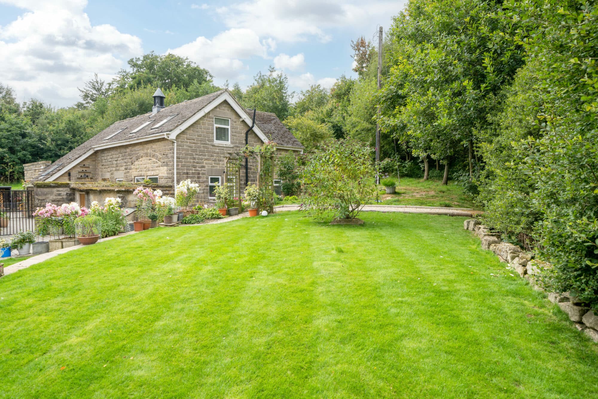 Roundhill Coach House