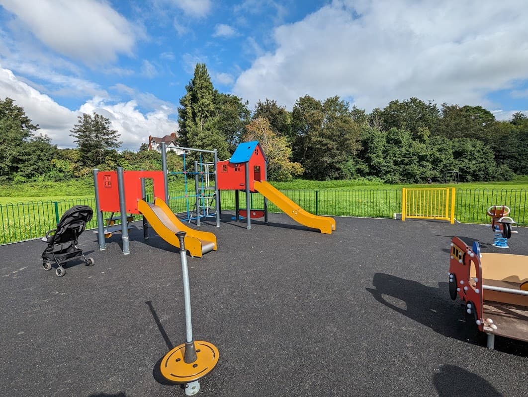 Dewsbury Road Play Area - Playgrounds in alverthorpe