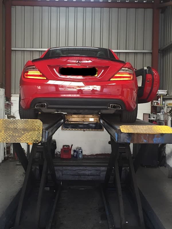 Overdrive One Stop Services LTD - Garages in alverthorpe