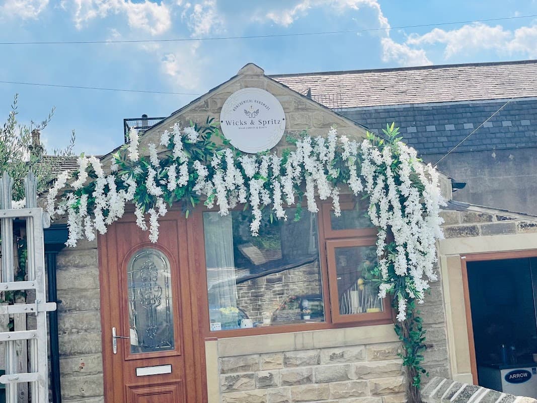 Wicks & Spritz - Gift Shops in baildon
