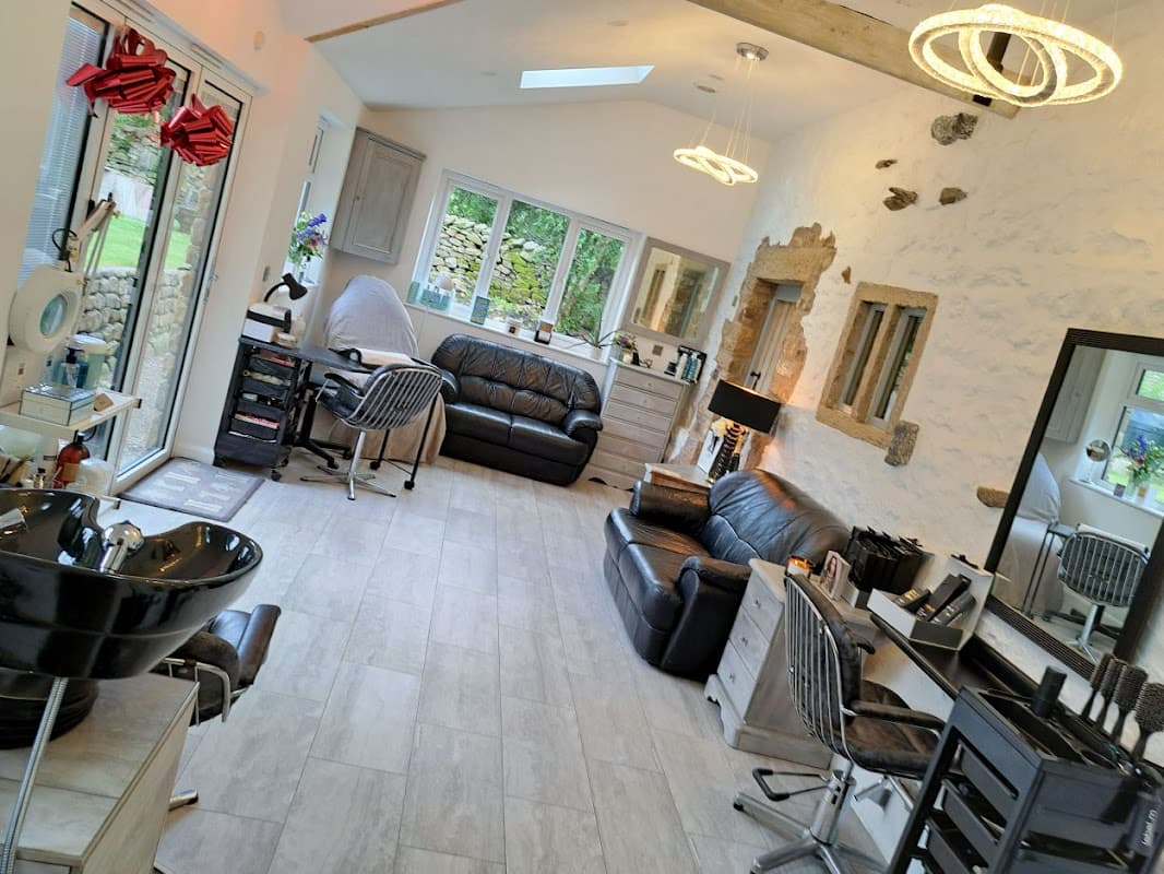 Hair & Beauty Emporium - Hair Salons in barbon