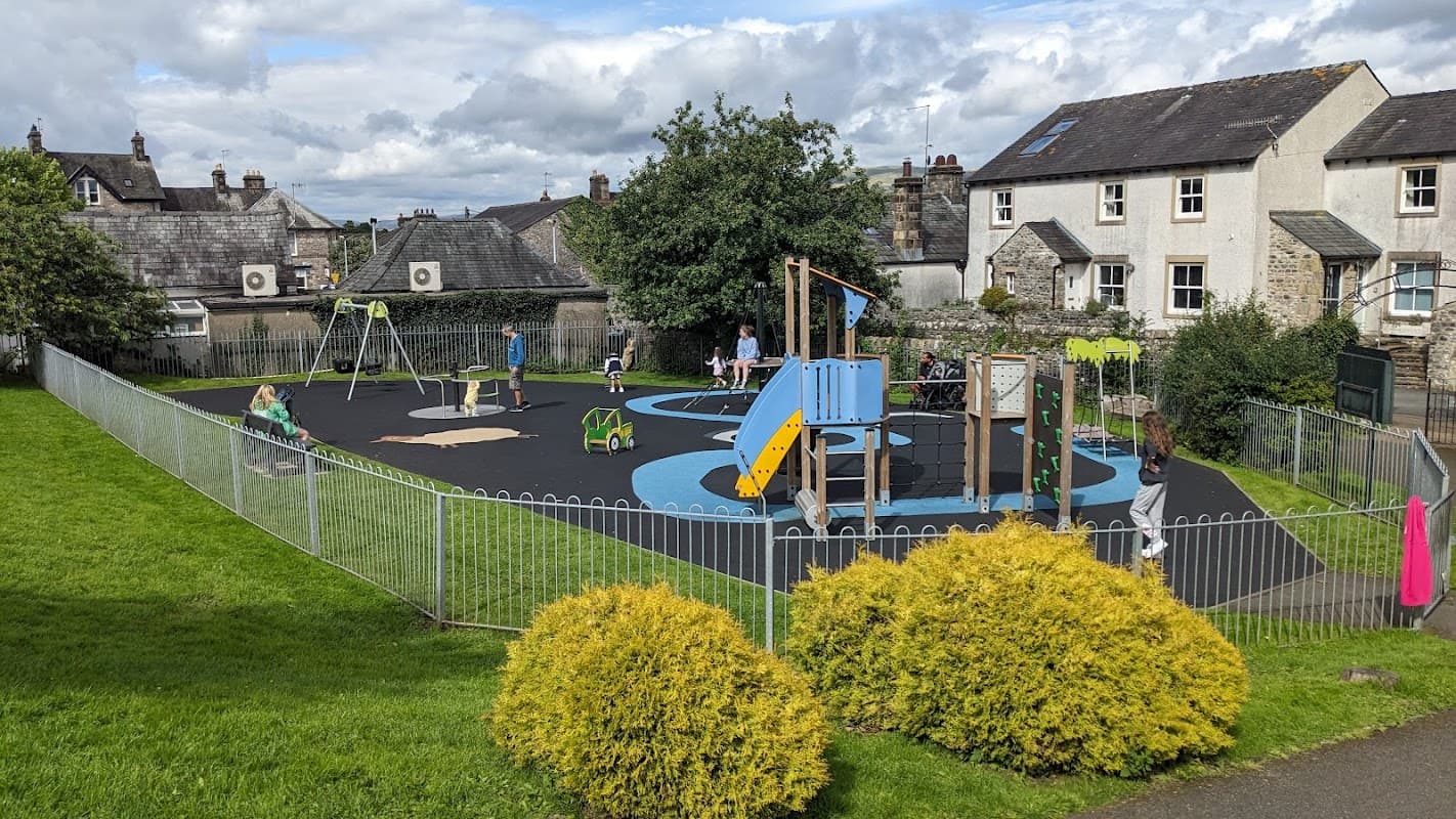 Kirkby Lonsdale Playground - Playgrounds in barbon