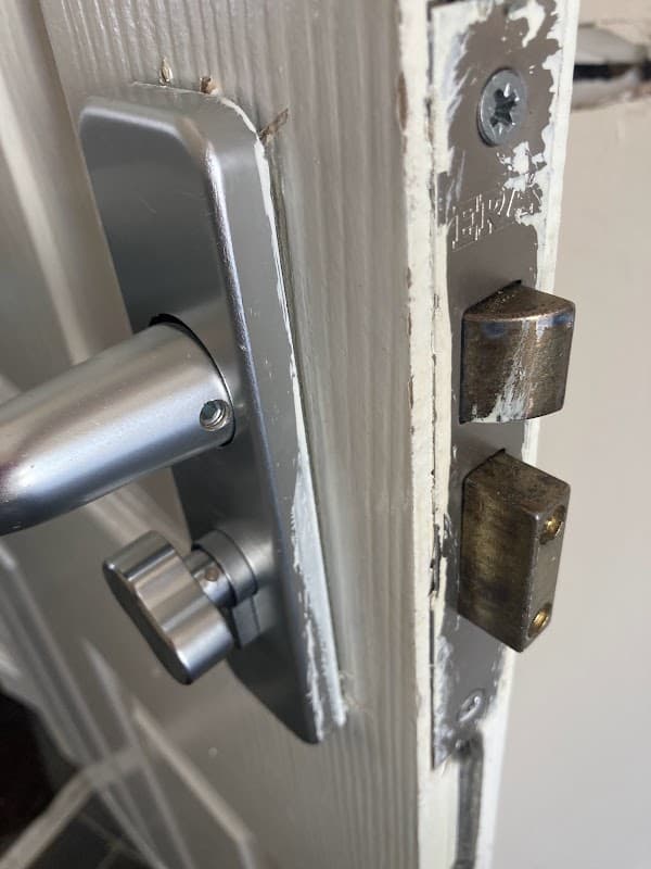 1st 4 Locksmiths - Locksmiths in barnsley