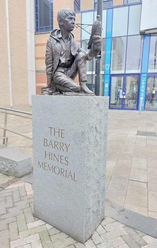 The Barry Hines Memorial (Kes Statue) - Monuments in barnsley