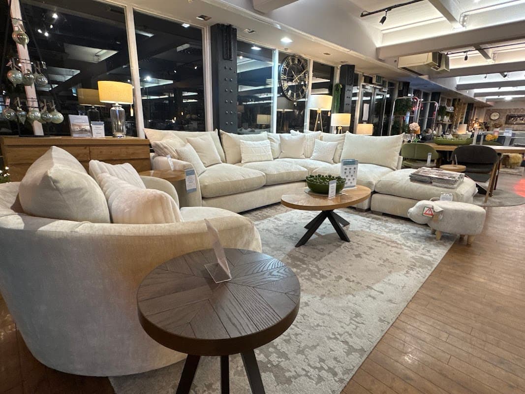 Loom Loft Select at the Mill Batley