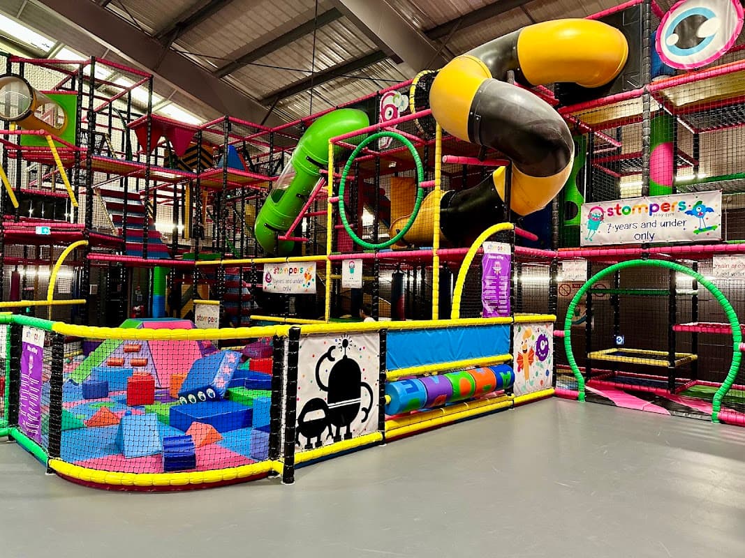 Stompers Play Gym - Playgrounds in batley