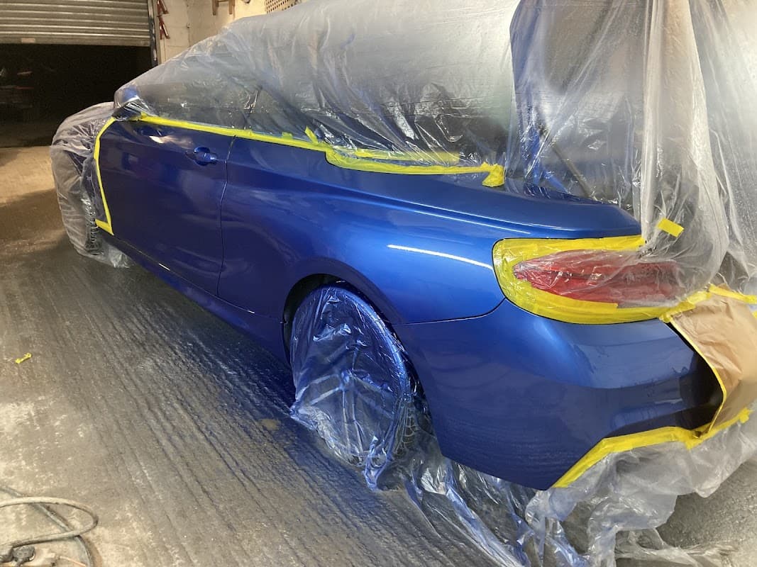 BEESTON AUTO BODY - Garages in beeston