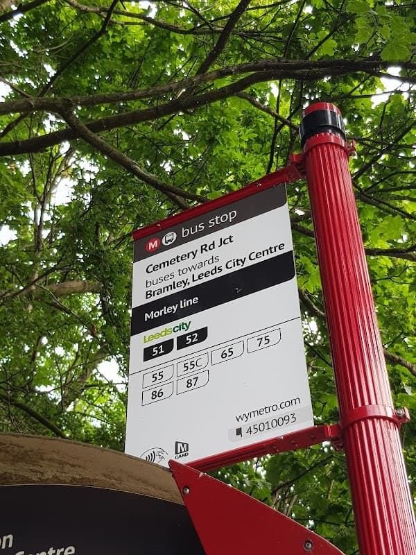 Bus Stop at Cemetery Road / Elland Road - Bus Stops in beeston