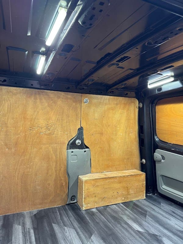 Chequered Flag GB Ltd - Car Dealers in beeston