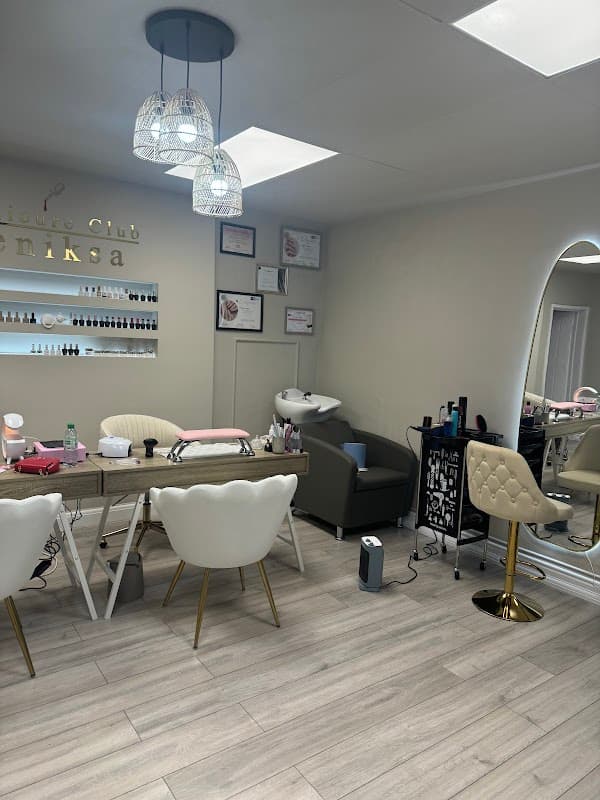 feniksa beauty salon - Beauty Salons in beeston