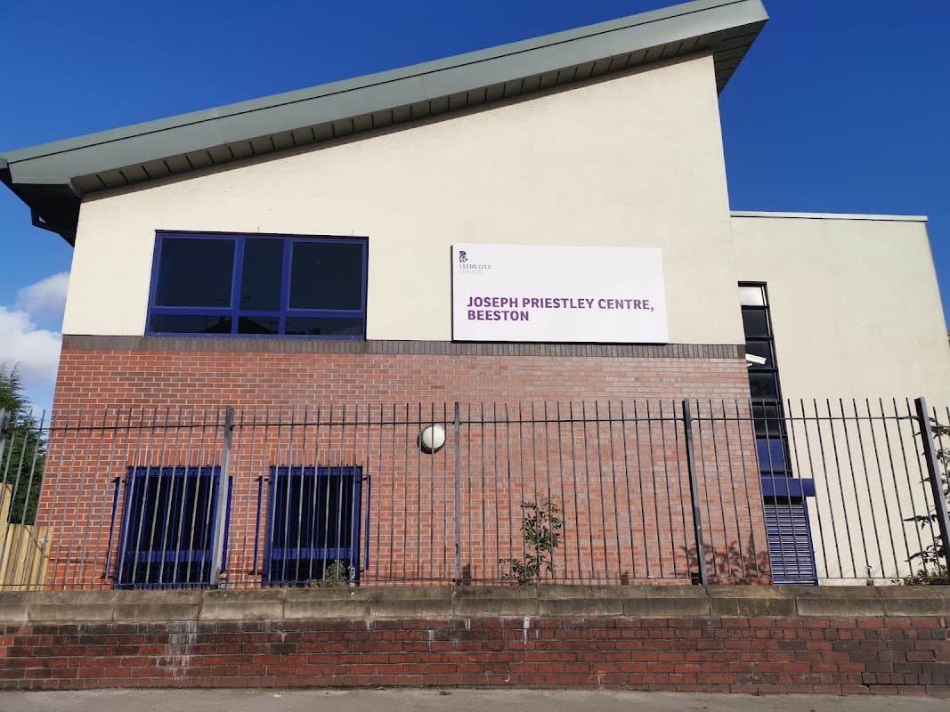Leeds City College Joseph Priestley Centre, Beeston - Colleges in beeston