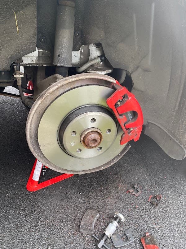 Mobile Brake Mechanic Leeds