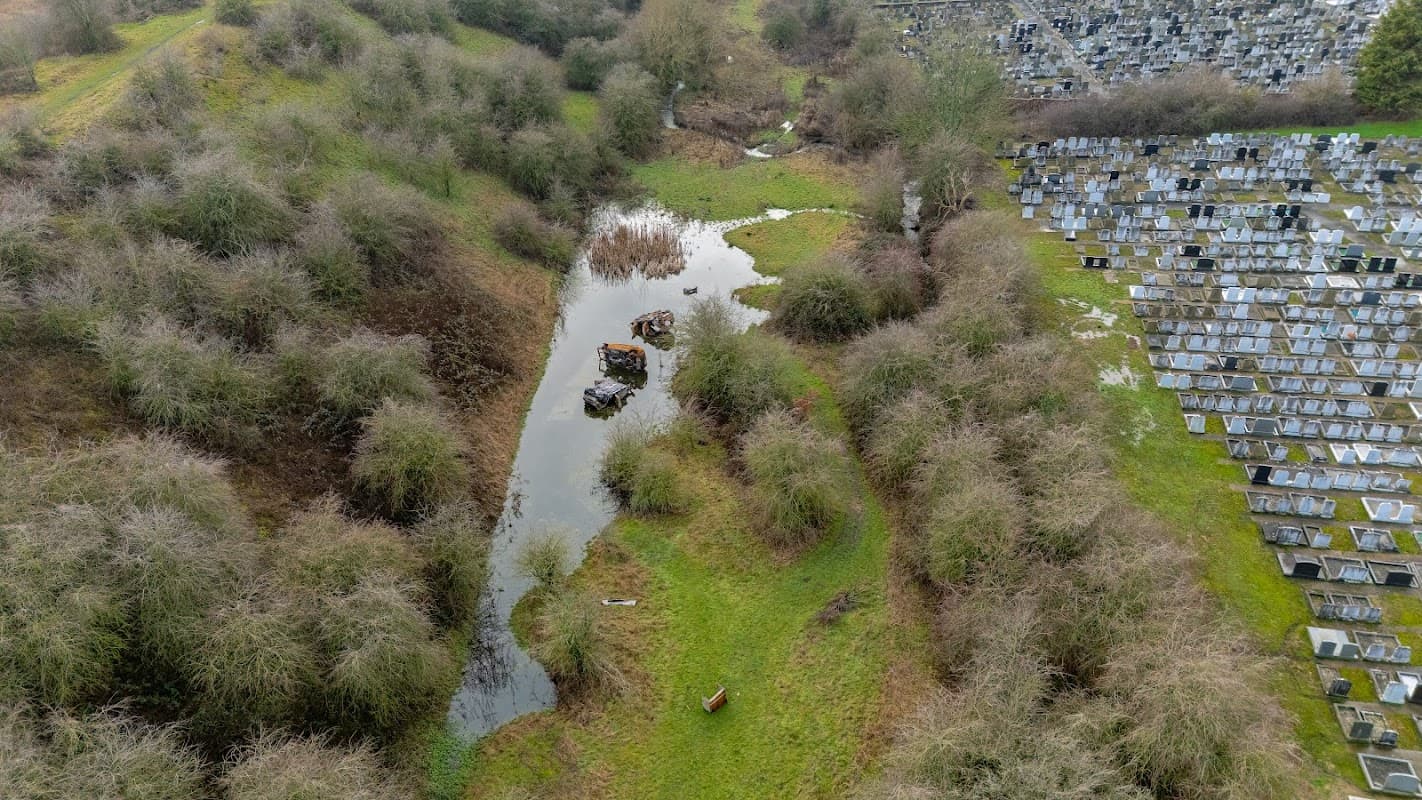 UHC Gildersome Cemetery - Cemeteries in leeds